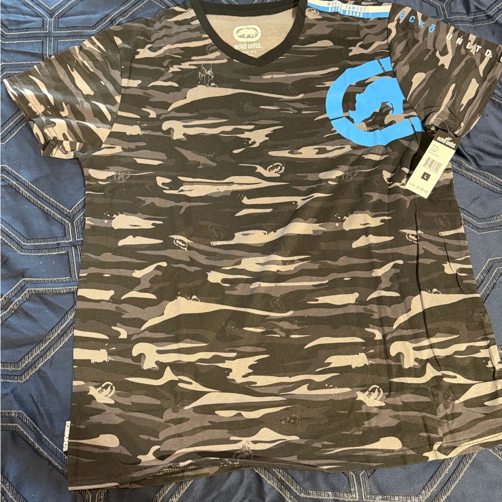 2 nwt large Ecko shirts